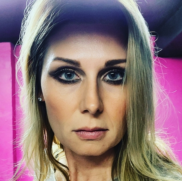 Meet your Posher, Sonia - Picture 1 of 1